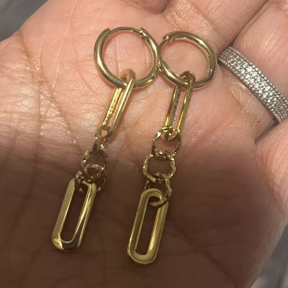 𝅺NEW 18k Gold Plated Dangle Drop Chain Hoop Earrings - Picture 4 of 10